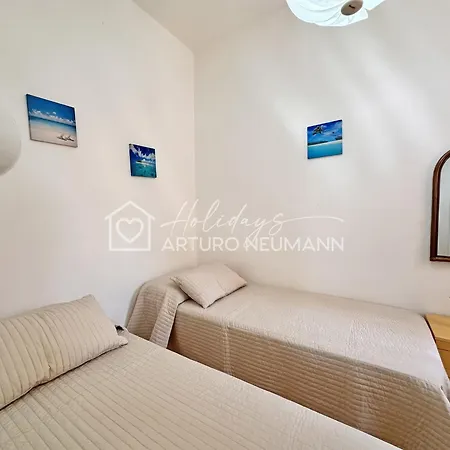 250 - Trilocale Con Portico E Giardino, Aria Condizionata, A 150 Mt Dal Centro Di - White Club Omaggio Dal Lun Al Ven Fino Al 02-08 *
