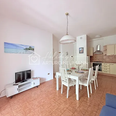 250 - Trilocale Con Portico E Giardino, Aria Condizionata, A 150 Mt Dal Centro Di - White Club Omaggio Dal Lun Al Ven Fino Al 02-08 Lejlighed